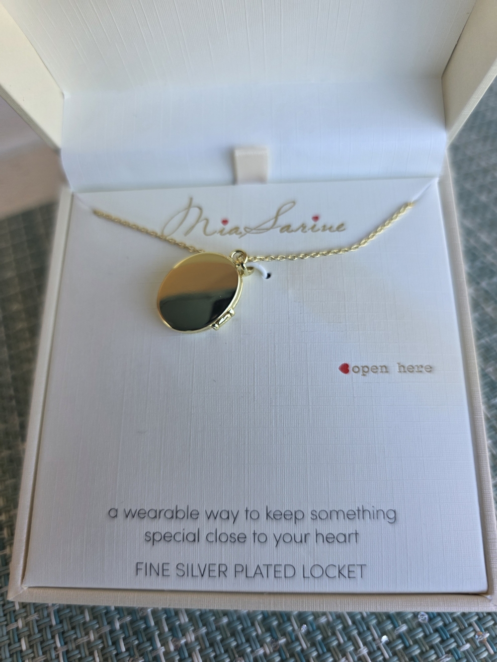 Locket Necklace - Picture 5 of 7